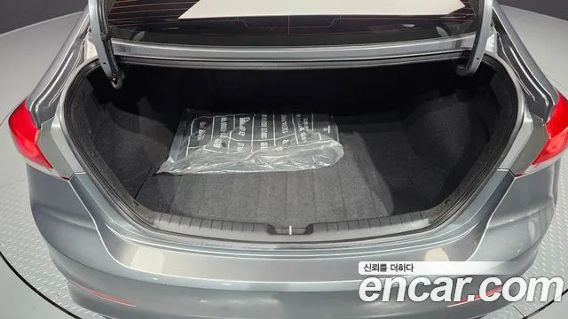 Hyundai AD 2018 thumb 12
