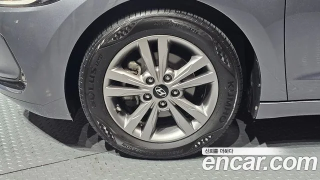 Hyundai Avante 2018 thumb 8