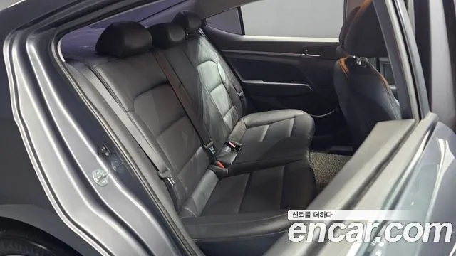 Hyundai Avante 2018 thumb 6