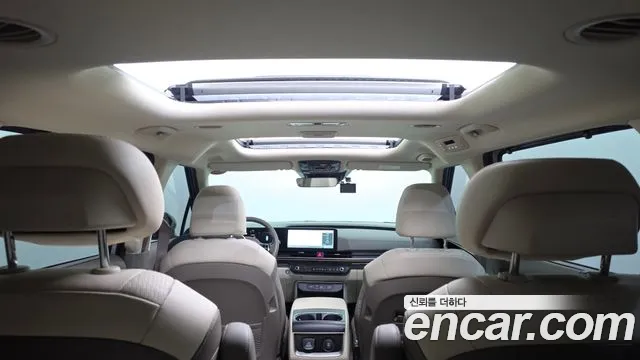 Kia Carnival 2024 thumb 5