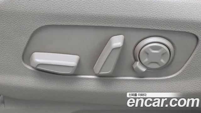 Kia Carnival 2024 thumb 10