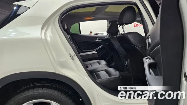 Mercedes-Benz A-Класс 2018 thumb 3