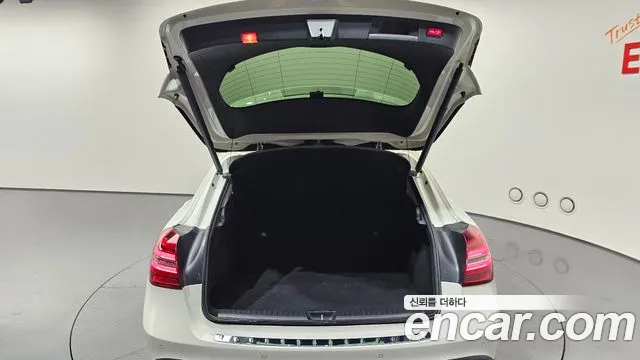Mercedes-Benz A-Класс 2018 thumb 12