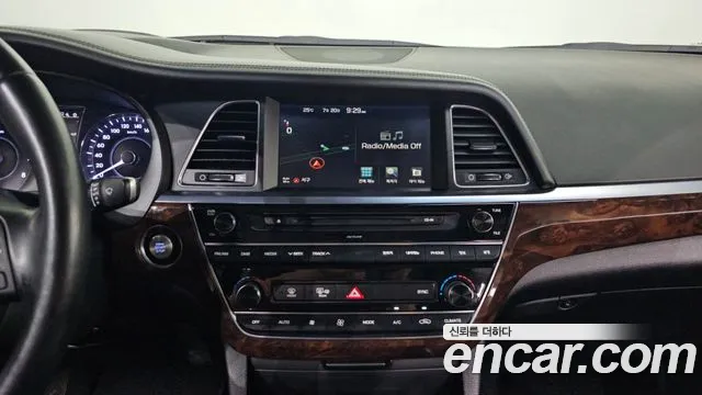 Hyundai Aslan 2014 thumb 4
