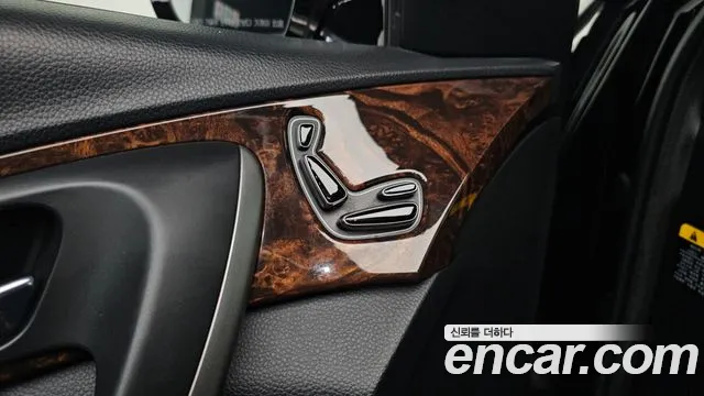 Hyundai Aslan 2014 thumb 2