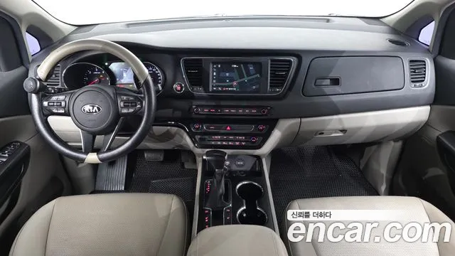 Kia Carnival 2019 thumb 6