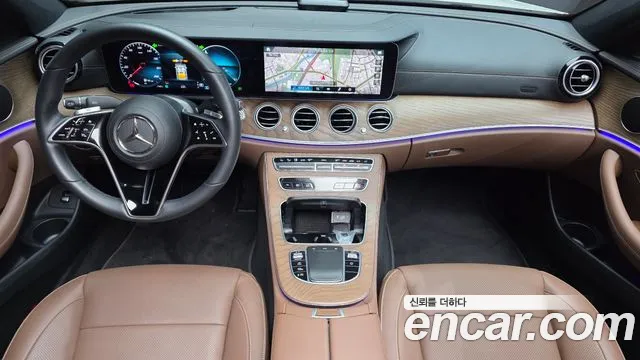Mercedes-Benz E-Class 2022 thumb 12