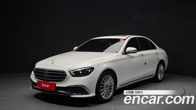 Mercedes-Benz E-Class 2022 thumb 8