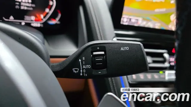 BMW 8 серии 2022 thumb 4