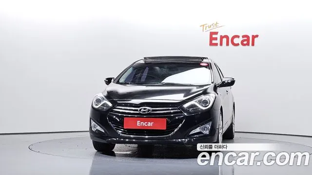 Hyundai i40 2012 thumb 10
