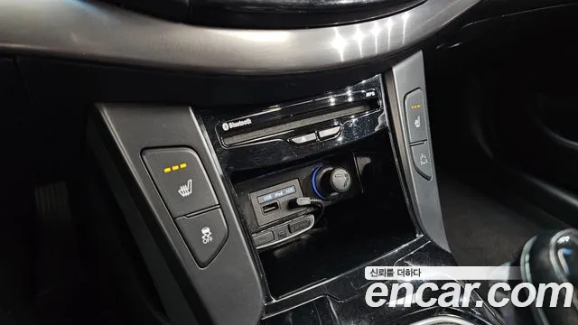 Hyundai i40 2012 thumb 8