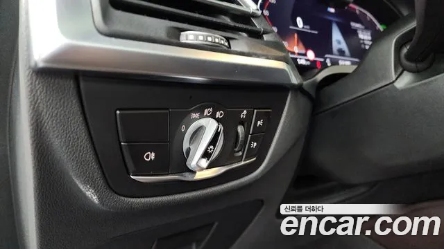 BMW X4 2023 thumb 5