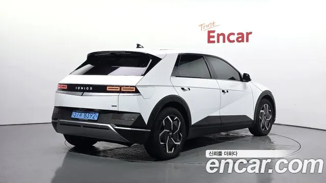 Hyundai Ioniq5 2021 thumb 3
