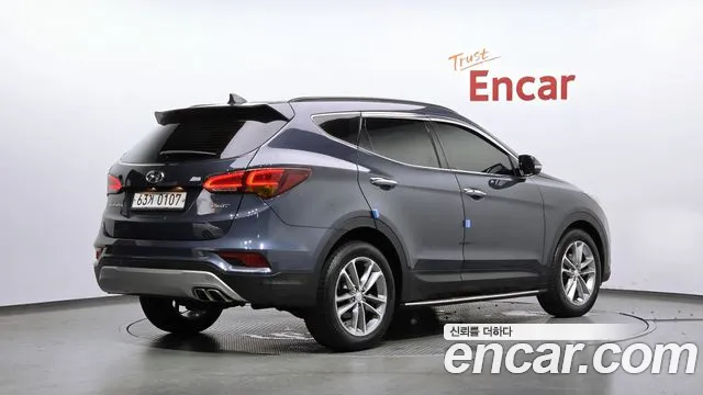 Hyundai Santa Fe 2016 thumb 6