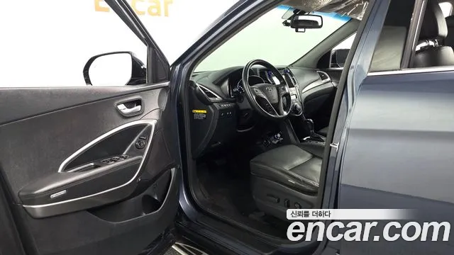 Hyundai Santa Fe 2016 thumb 4