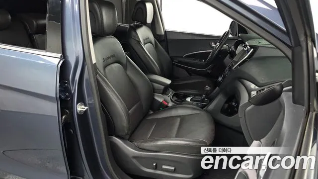 Hyundai Santa Fe 2016 thumb 12