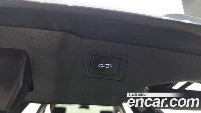 Hyundai Santa Fe 2016 thumb 3