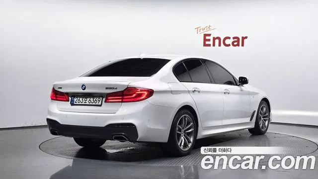 BMW 5 серии 2017 thumb 7