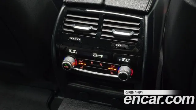 BMW 5 серии 2017 thumb 11