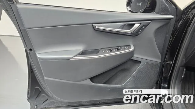 Kia EV6 2022 thumb 11