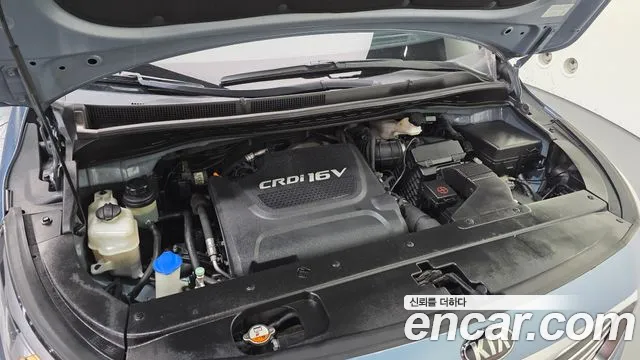 Kia Carnival 2014 thumb 6