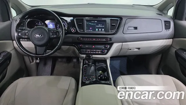 Kia Carnival 2014 thumb 2