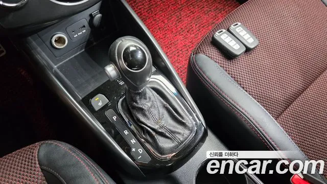 Kia Forte 2011 thumb 12