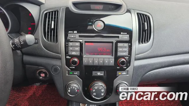 Kia Forte 2011 thumb 7