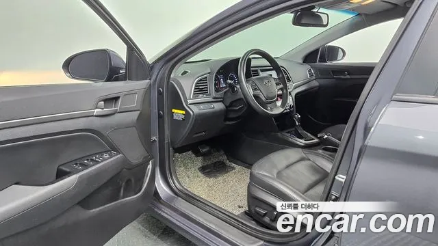 Hyundai Avante 2016 thumb 7