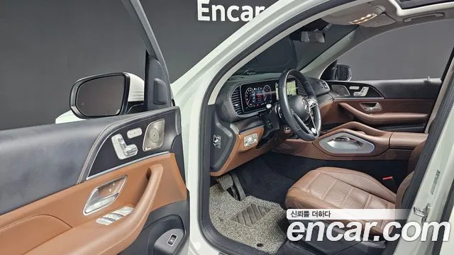 Mercedes-Benz E-Класс 2024 thumb 9
