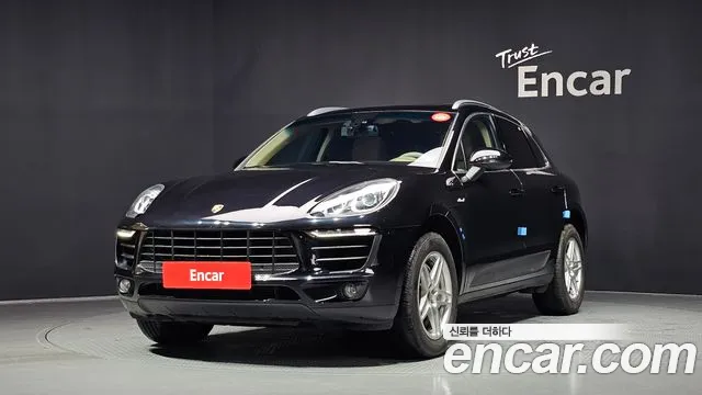 Porsche Macan 2015 thumb 9