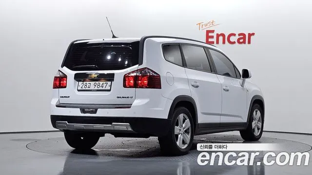 Chevrolet Orlando 2011 thumb 2