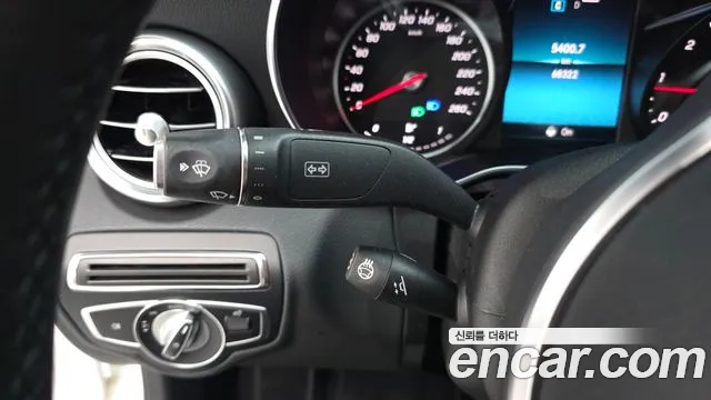 Mercedes-Benz C-Class 2019 thumb 5
