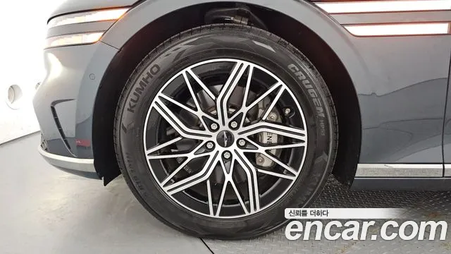 Genesis G90 2022 thumb 12
