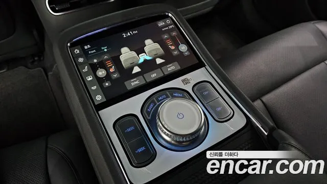 Genesis G90 2022 thumb 10