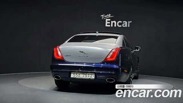 Jaguar XJ 2019 thumb 10