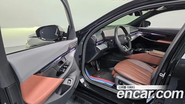 BMW 5 серии 2025 thumb 11