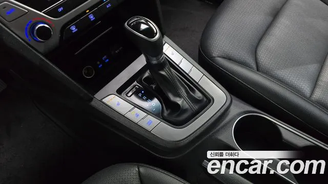 Hyundai Avante 2016 thumb 9
