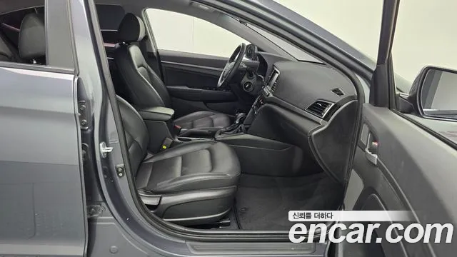 Hyundai Avante 2016 thumb 12