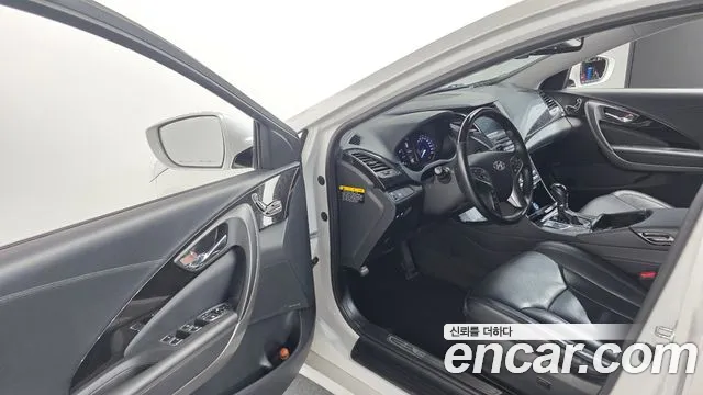 Hyundai Grandeur 2015 thumb 3