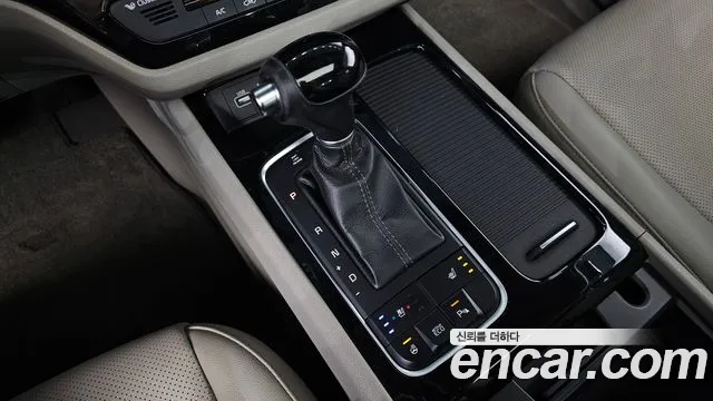 Kia Carnival 2014 thumb 2