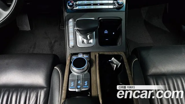Genesis G90 2019 thumb 3