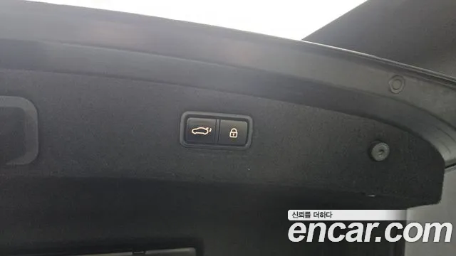 Genesis G90 2019 thumb 2