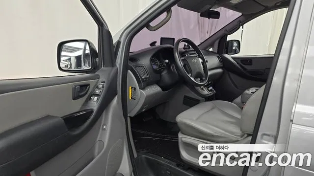 Hyundai Staria 2015 thumb 10