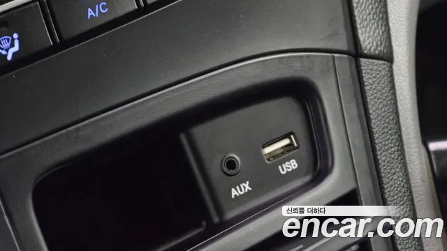 Hyundai Staria 2015 thumb 11