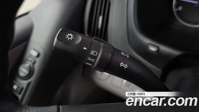 Hyundai Staria 2015 thumb 5