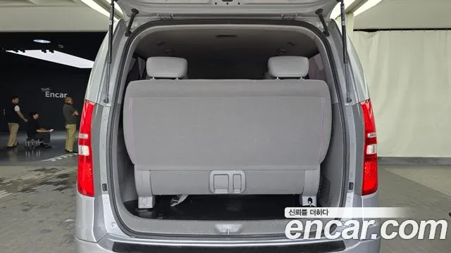 Hyundai Staria 2015 thumb 6