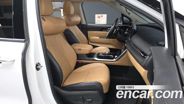 Kia Carnival 2020 thumb 11