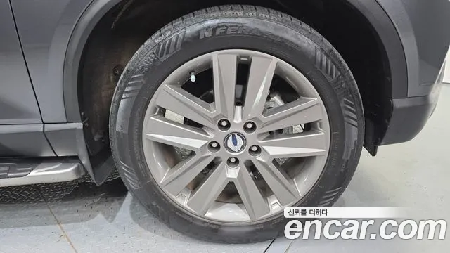 KGM Rexton 2018 thumb 9