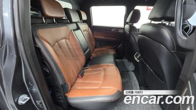 KGM Rexton 2018 thumb 10